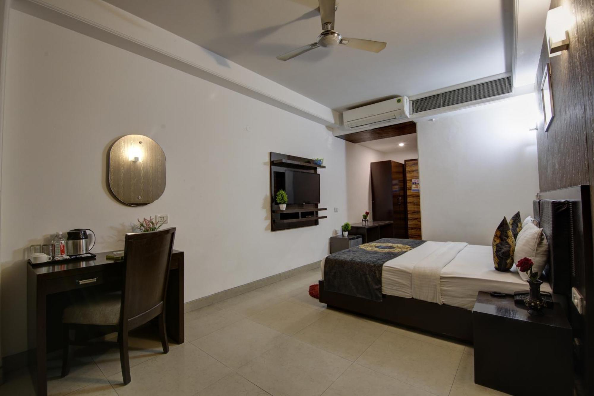 Hotel Venus Plaza Neu-Delhi Exterior foto
