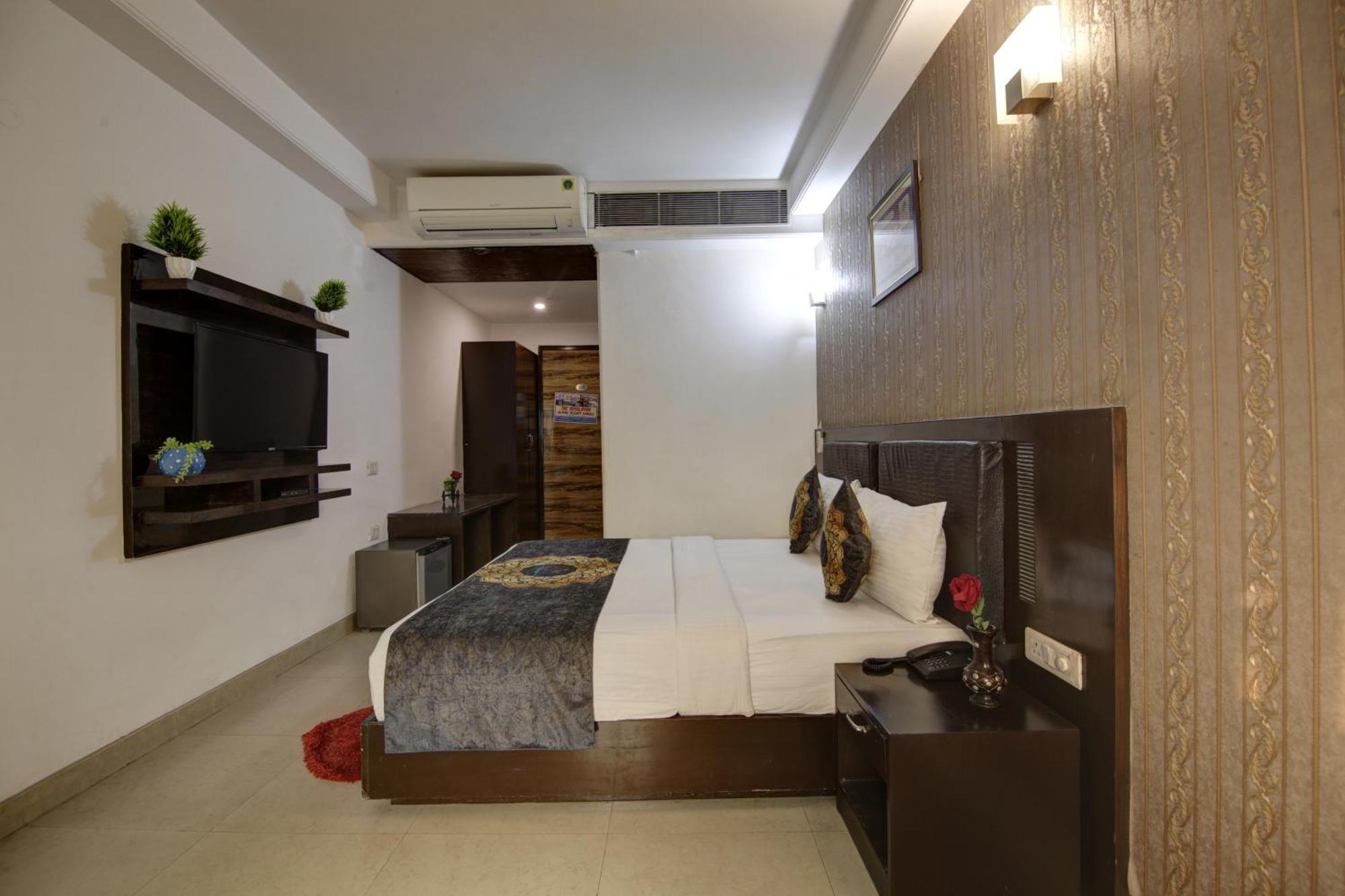 Hotel Venus Plaza Neu-Delhi Exterior foto
